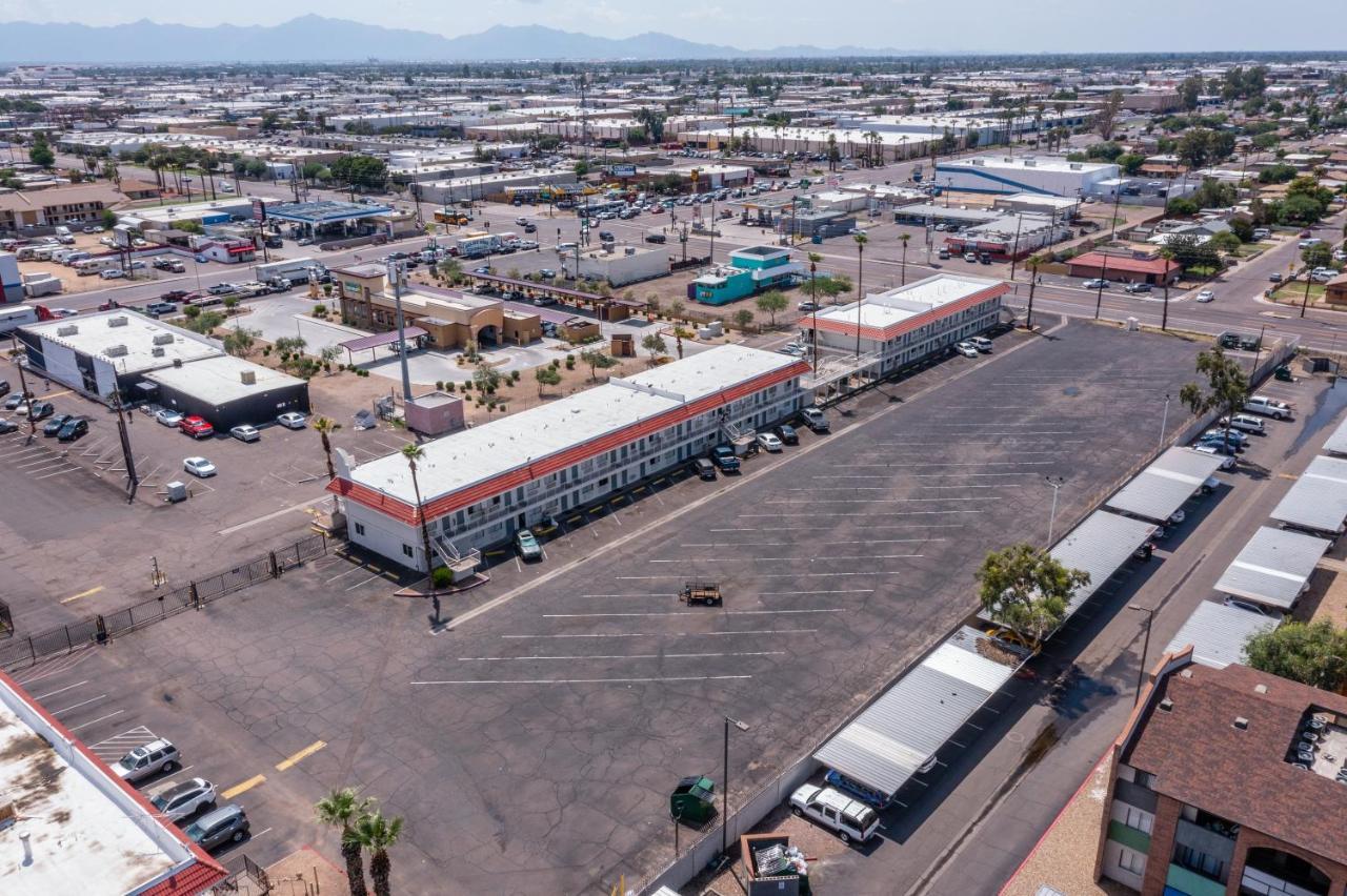 Super 8 By Wyndham Phoenix West Exterior foto