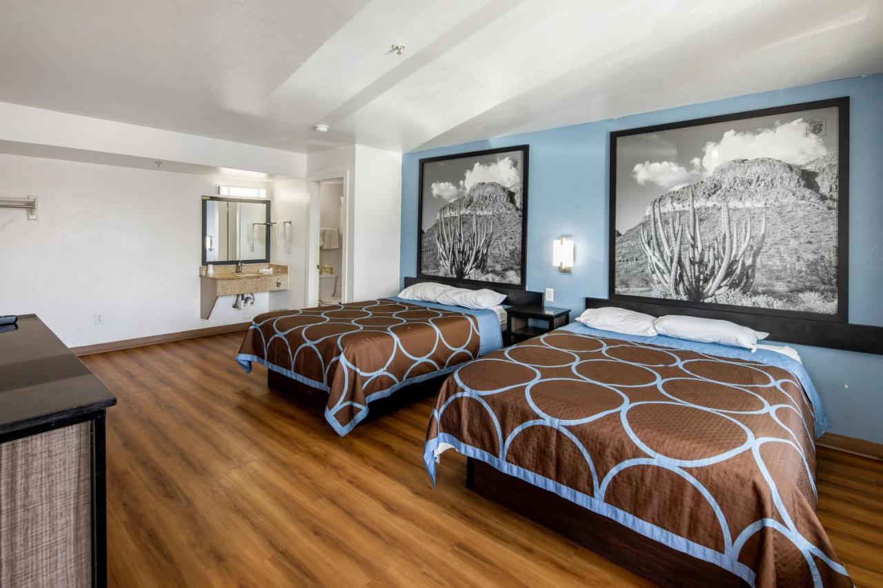 Super 8 By Wyndham Phoenix West Exterior foto